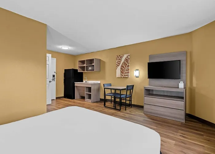Mainstay Suites Charlotte - Executive Park